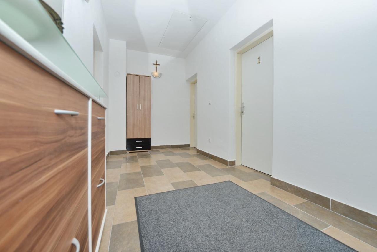 Apartmani L&R Bibinje Eksteriør billede