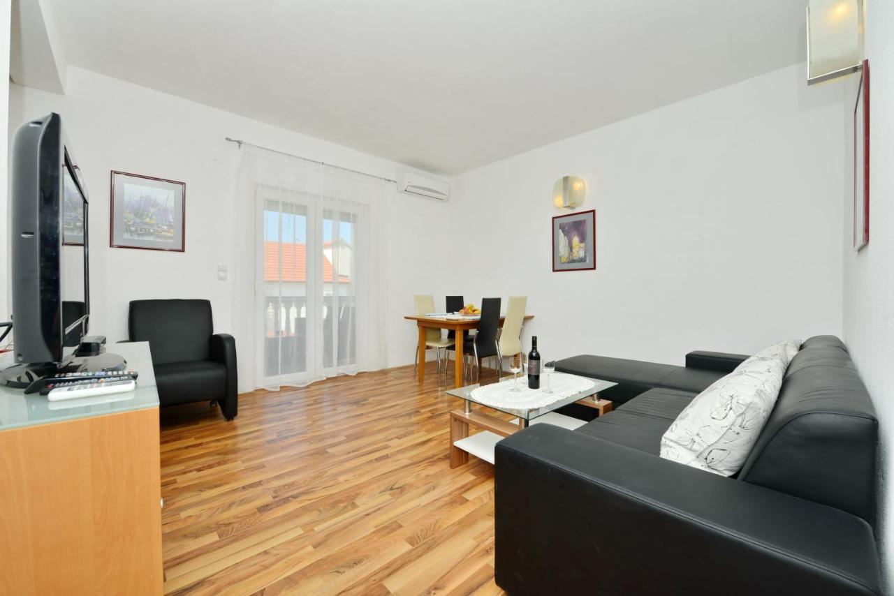 Apartmani L&R Bibinje Eksteriør billede